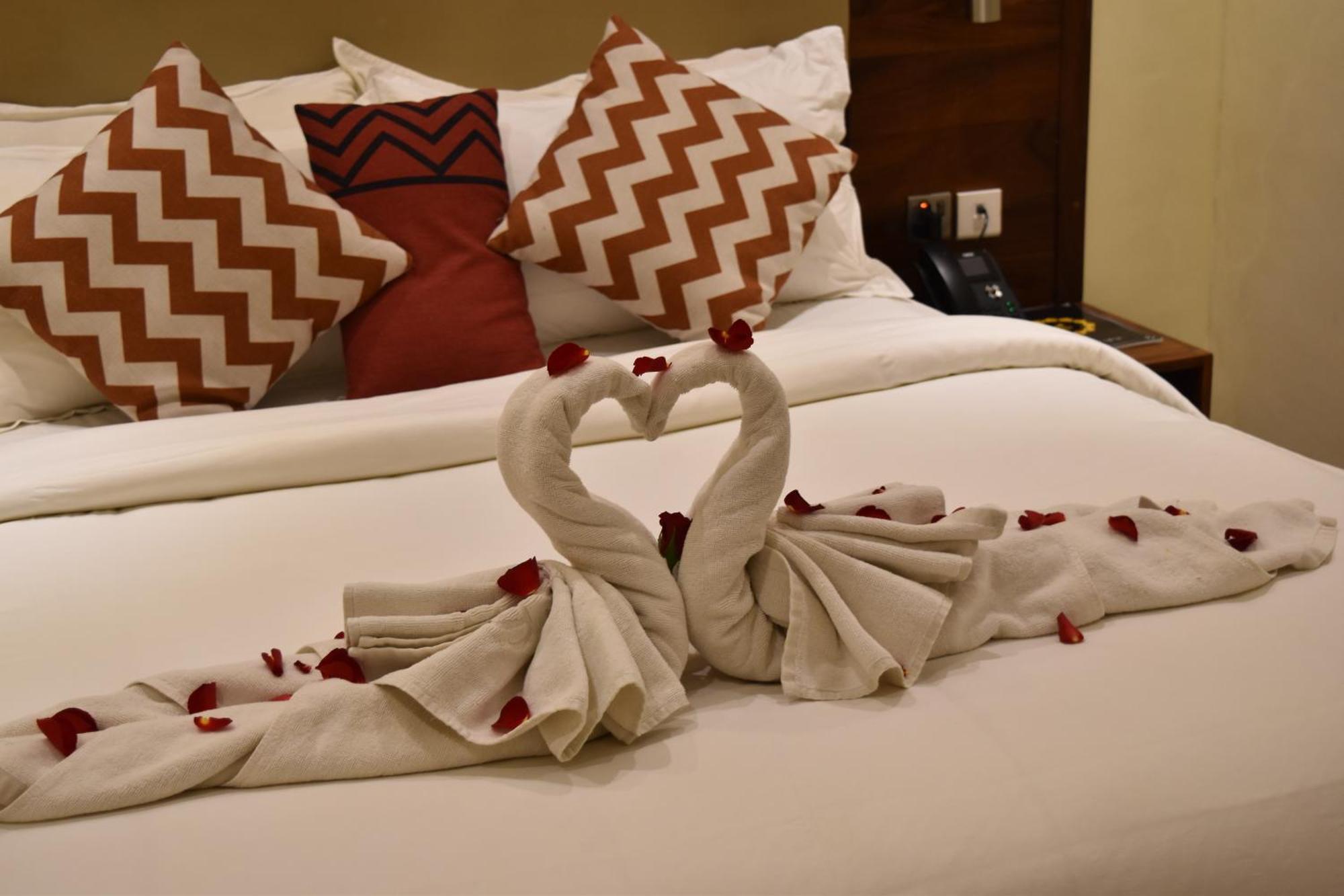 Millennium Terrace Hotel Кампала Экстерьер фото
